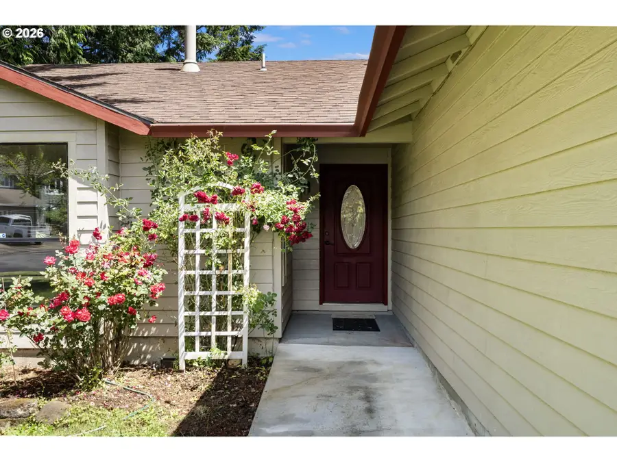 4115 SW 17th Ct, Gresham, OR 97080 - #2