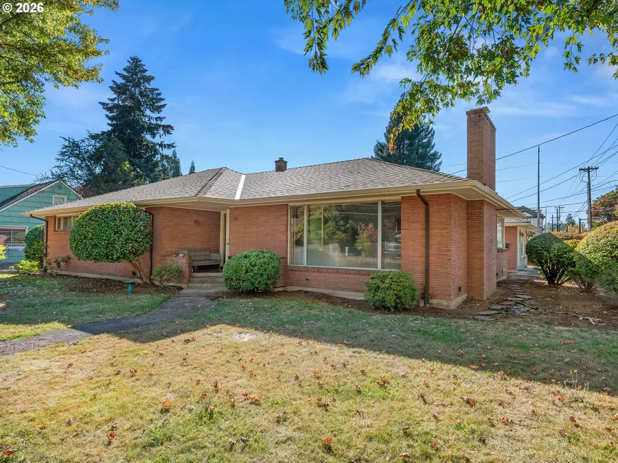 912 E Main St, Hillsboro, OR 97123 - #2
