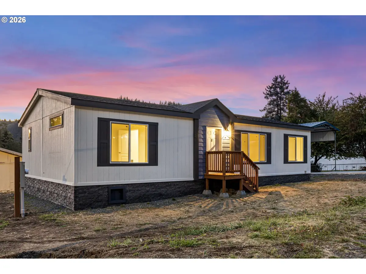 200 Hedrick Creek Ave, Drain, OR 97435 - #1