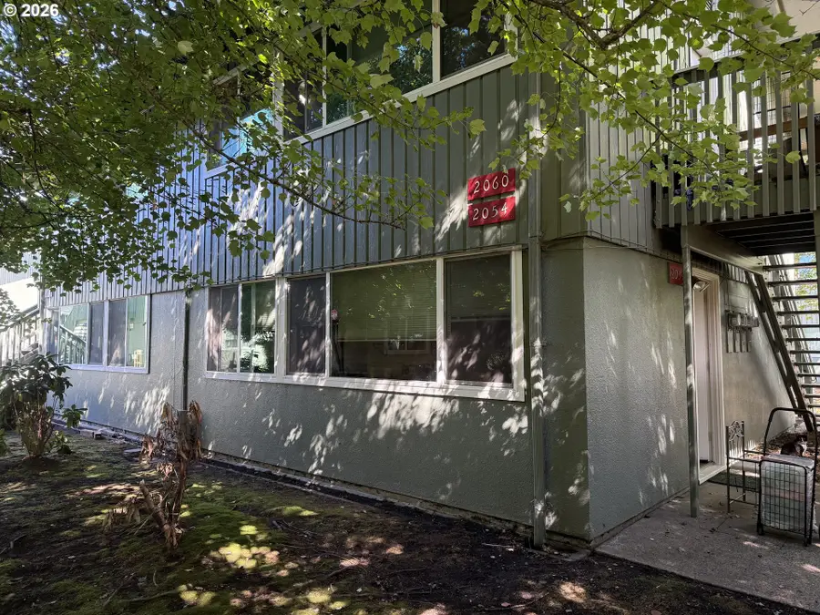 2044 W 17th Ave, Eugene, OR 97402 - #2