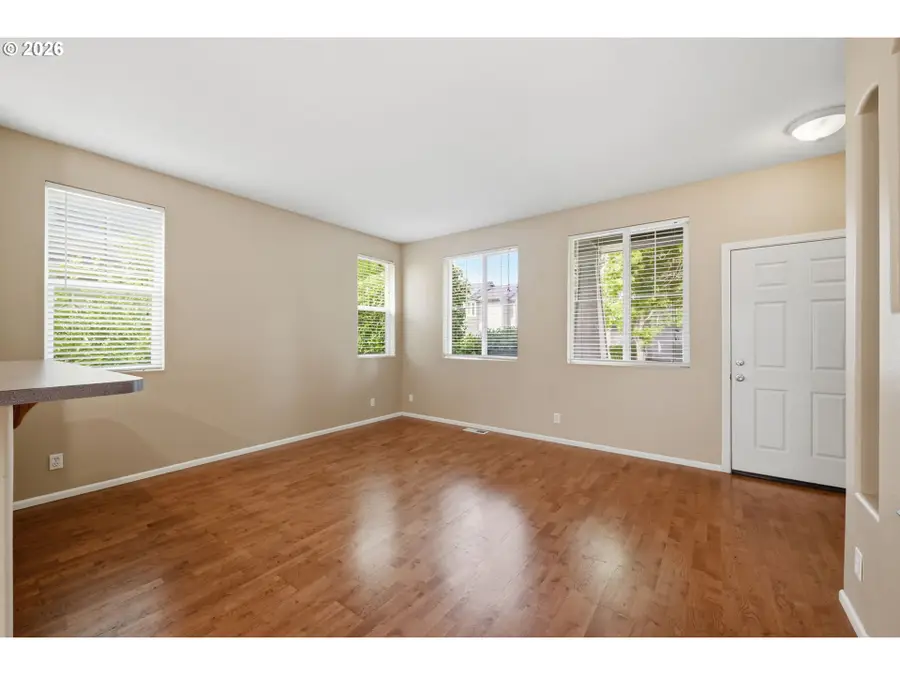 1637 Hamlet Ln, Eugene, OR 97402 - #3