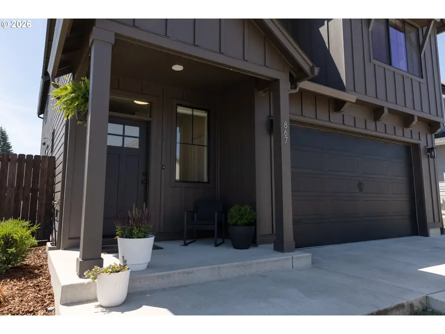 867 SE 35th St, Battle Ground, WA 98604 - #3