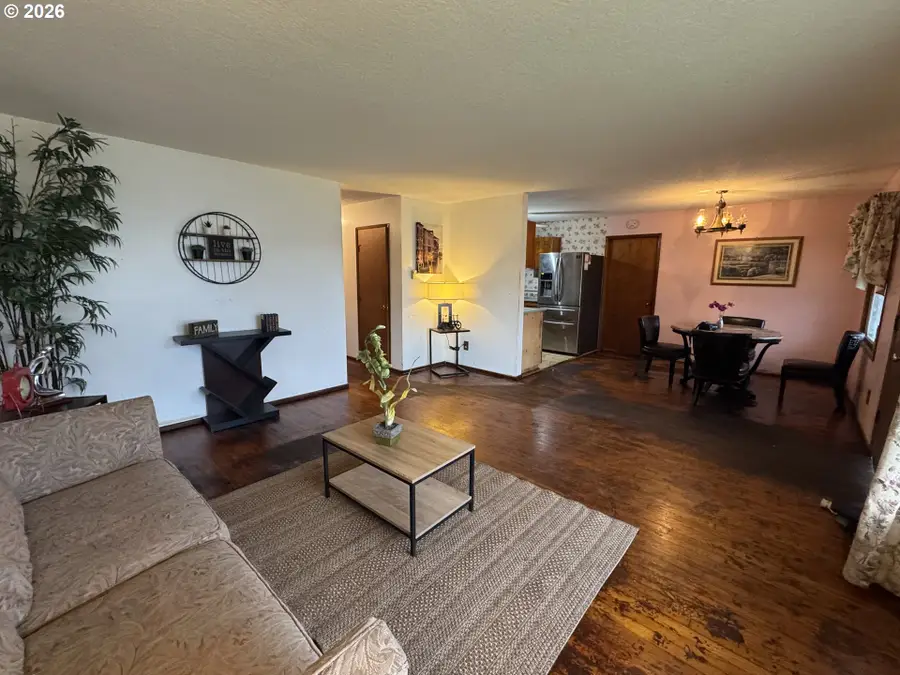 4231 SE 80th Ave, Portland, OR 97206 - Image #3