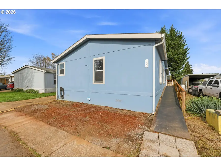 1005 Ferry St #13, Dayton, OR 97114 - #3