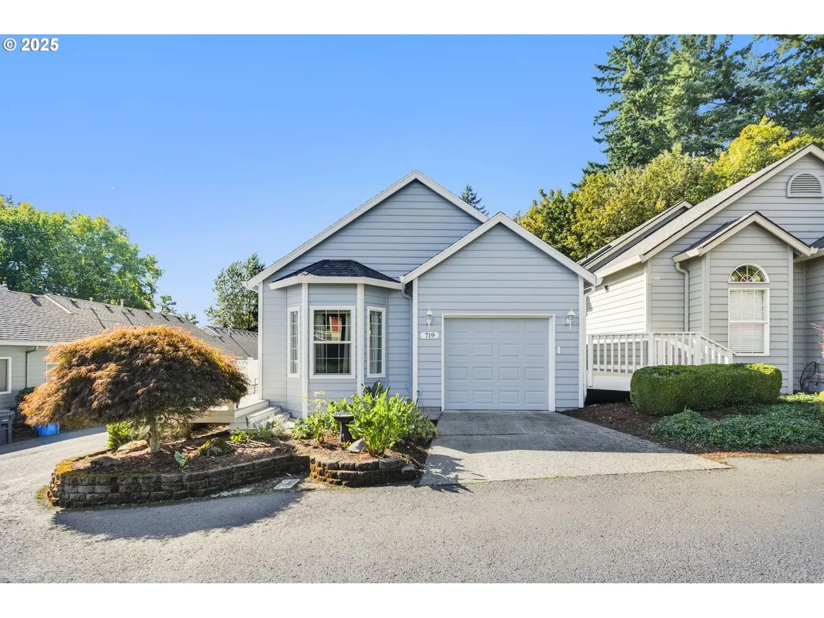 719 NE Dallas St, Camas, WA 98607 - Image #1