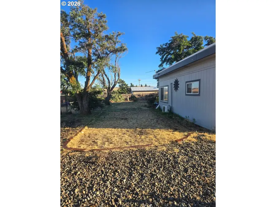 206 Sage St, Roosevelt, WA 99356 - #2