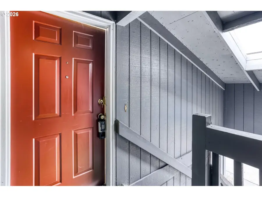 650 SW Meadow Dr #219, Beaverton, OR 97006 - #2