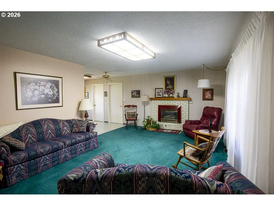 2448 Century Loop, La Grande, OR 97850 - #2