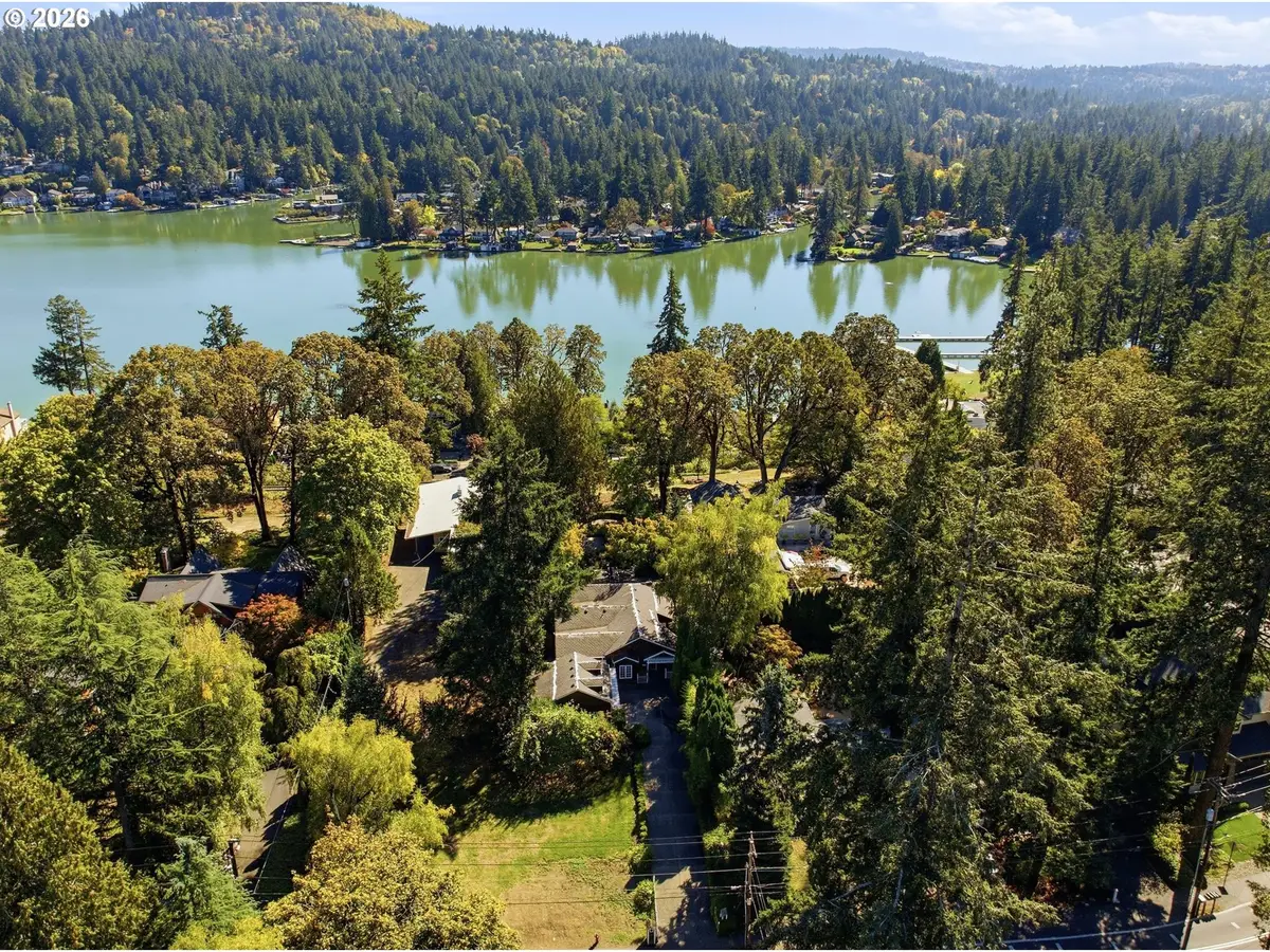 3750 Upper Dr, Lake Oswego, OR 97035 - #1