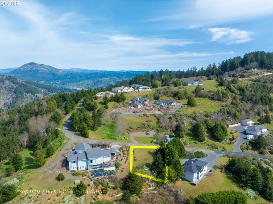 98010 Crown Terrace Rd #1, Brookings, OR 97415 - #3