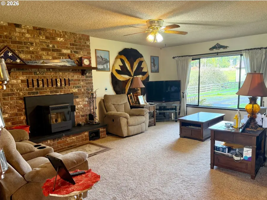 75455 Meserve Rd, Rainier, OR 97048 - #2