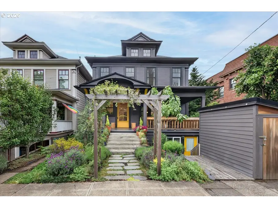 2935 SE Yamhill St, Portland, OR 97214 - #3