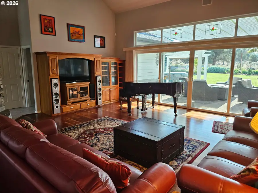 2565 Thrush Ct, Redmond, OR 97756 - #3