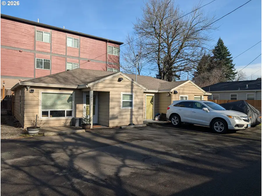 2607 SE 101st Ave, Portland, OR 97266 - #3