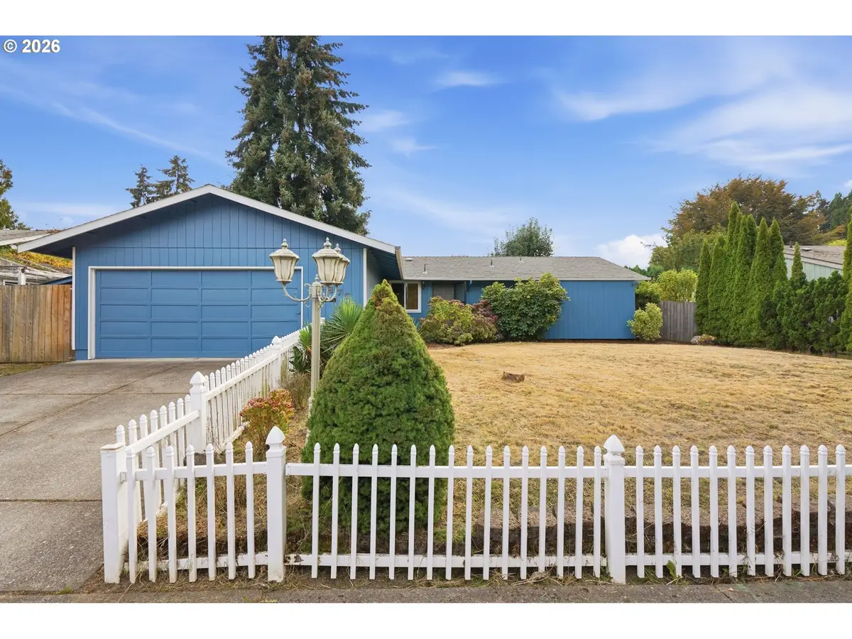 2870 SE Walnut St, Hillsboro, OR 97123 - #1