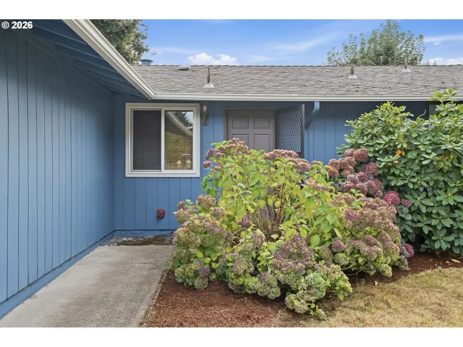 2870 SE Walnut St, Hillsboro, OR 97123 - #3