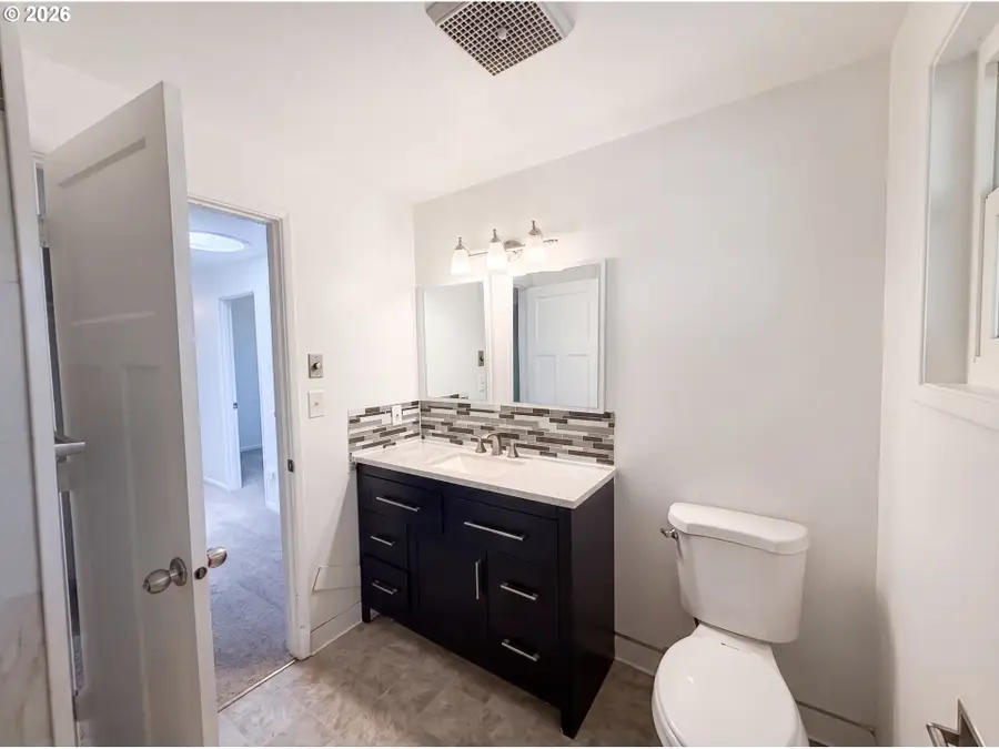 220 NE Cambridge Cir, Corvallis, OR 97330 - #3