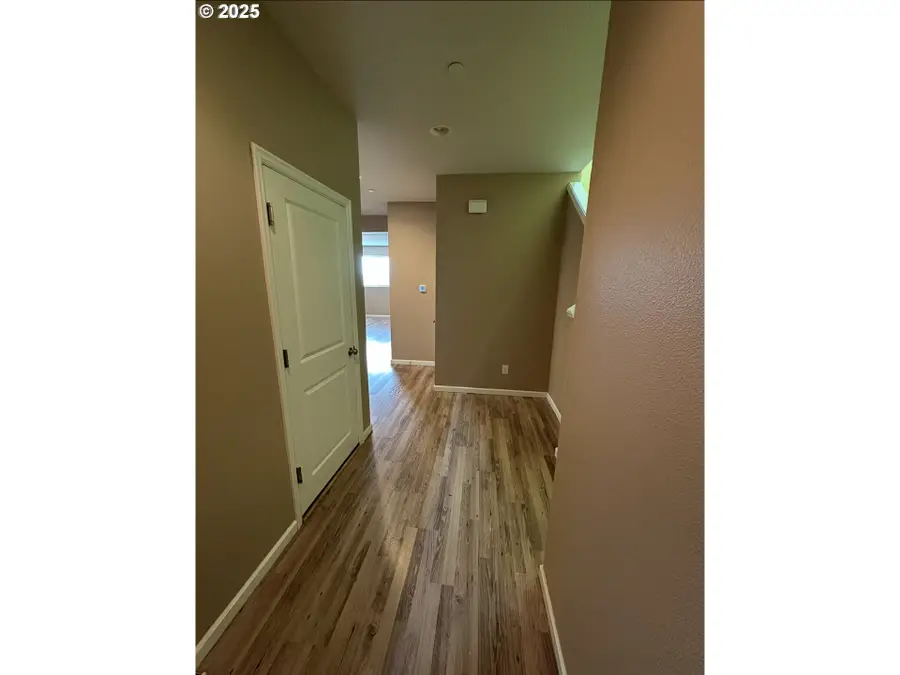 3642 NE Pioneer St, Camas, WA 98607 - Image #2