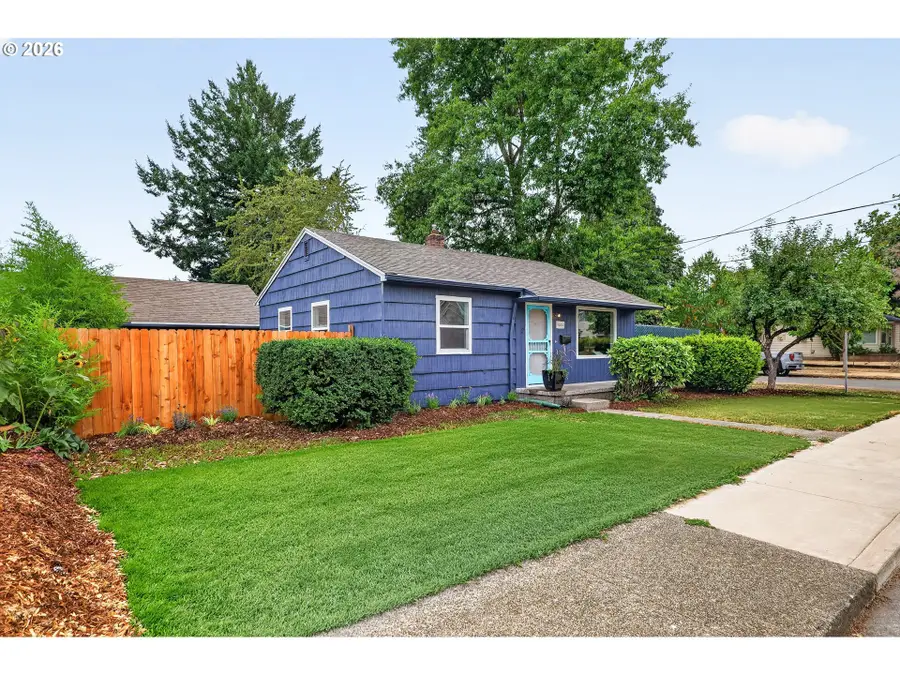 9006 SE Duke St, Portland, OR 97266 - #3