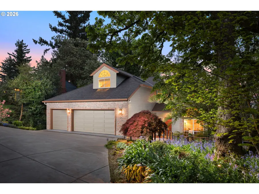 1727 SW Westwood Dr, Portland, OR 97239 - #2