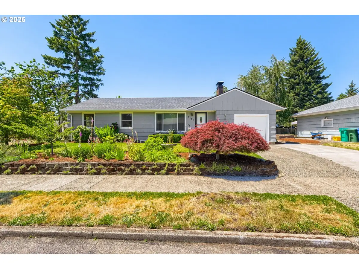 1107 SE 123rd Ave, Portland, OR 97233 - #1