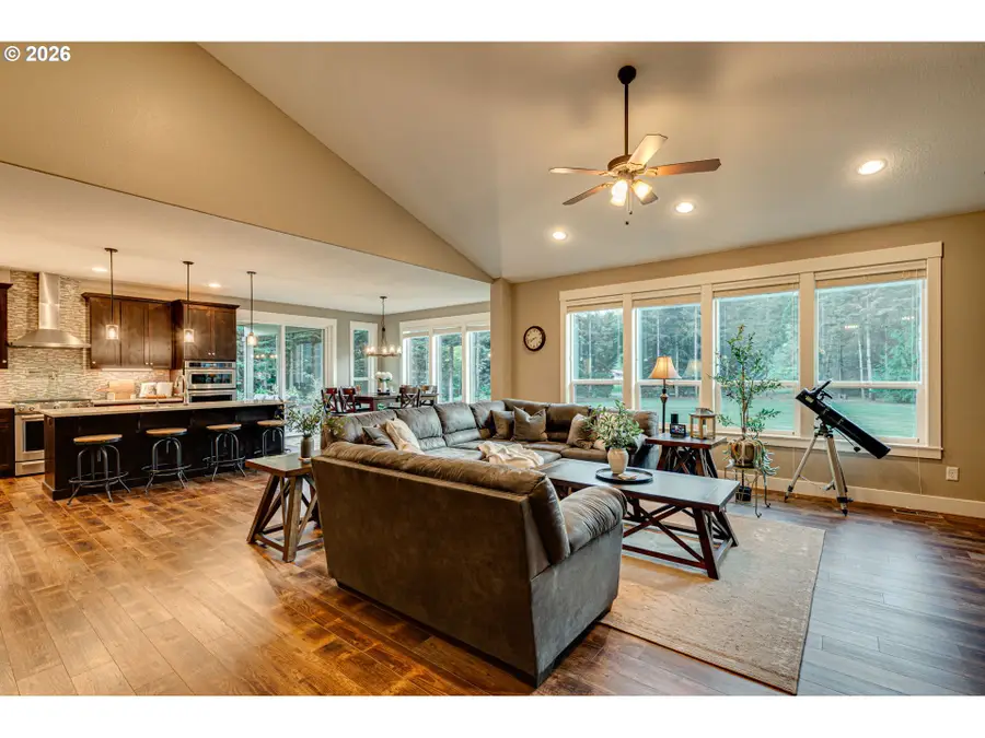 195 Buckingham Dr, Woodland, WA 98674 - #2