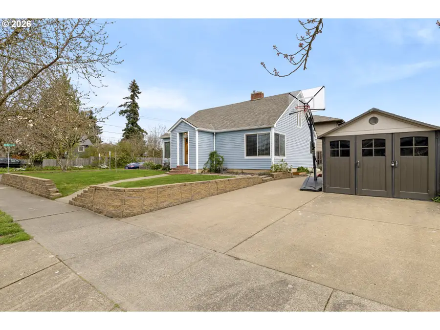 1336 NE Evans St, McMinnville, OR 97128 - #3