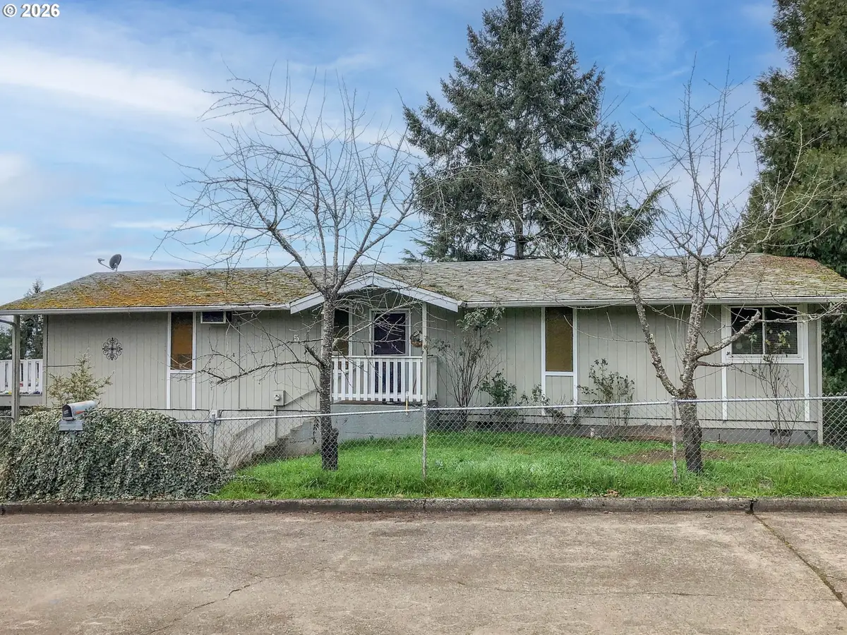 546 NE Denver St, Roseburg, OR 97470 - #1