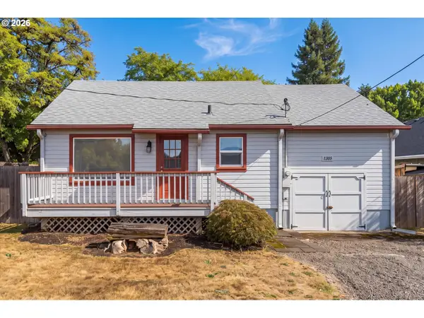 1305 Z St, Vancouver, WA 98661