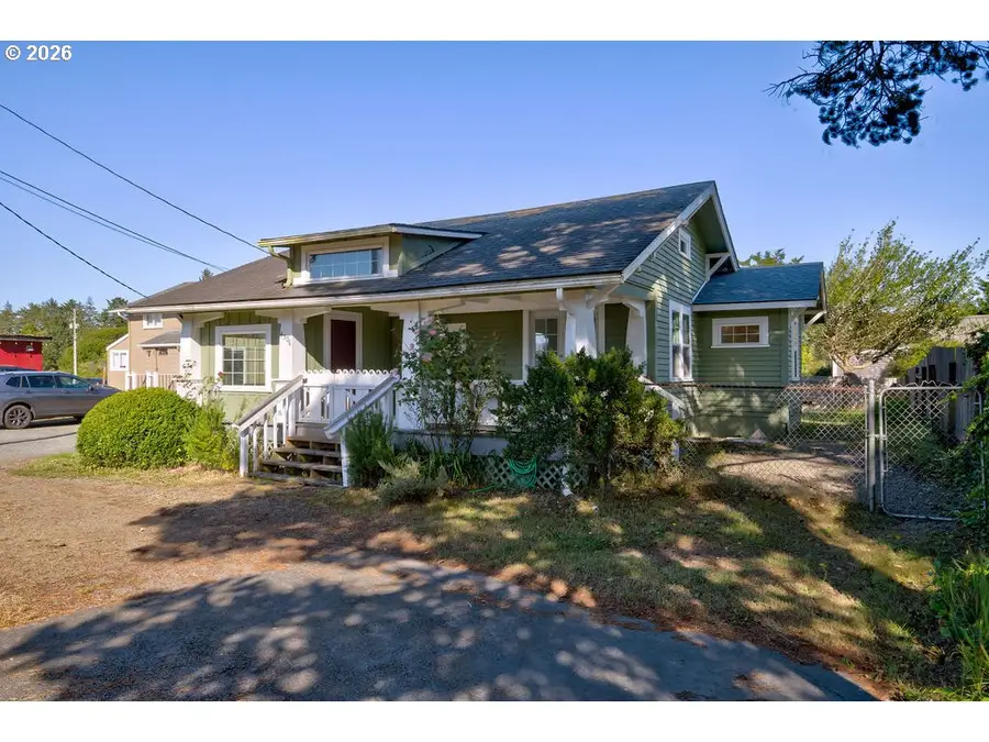 4506 Pacific Way, Seaview, WA 98644 - #2