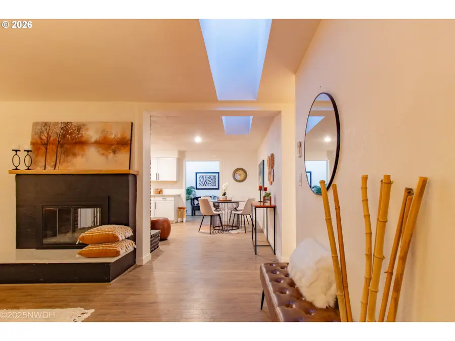 1682 Hemlock St, Eugene, OR 97404 - Image #3