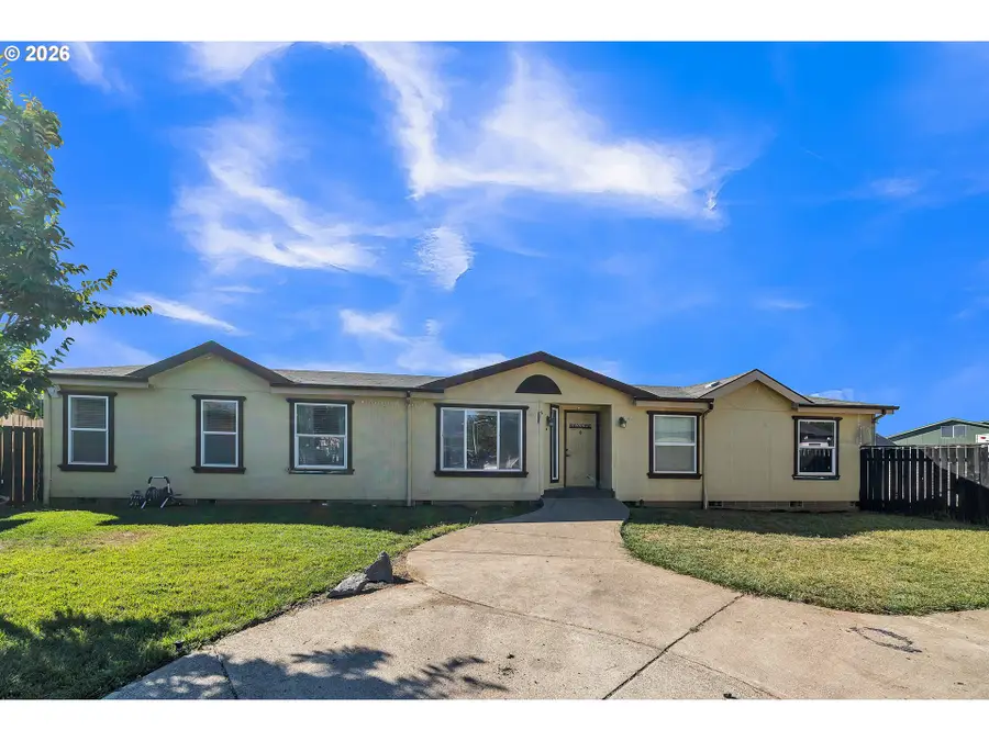 733 Fescue Ave #29, Woodburn, OR 97071 - #2
