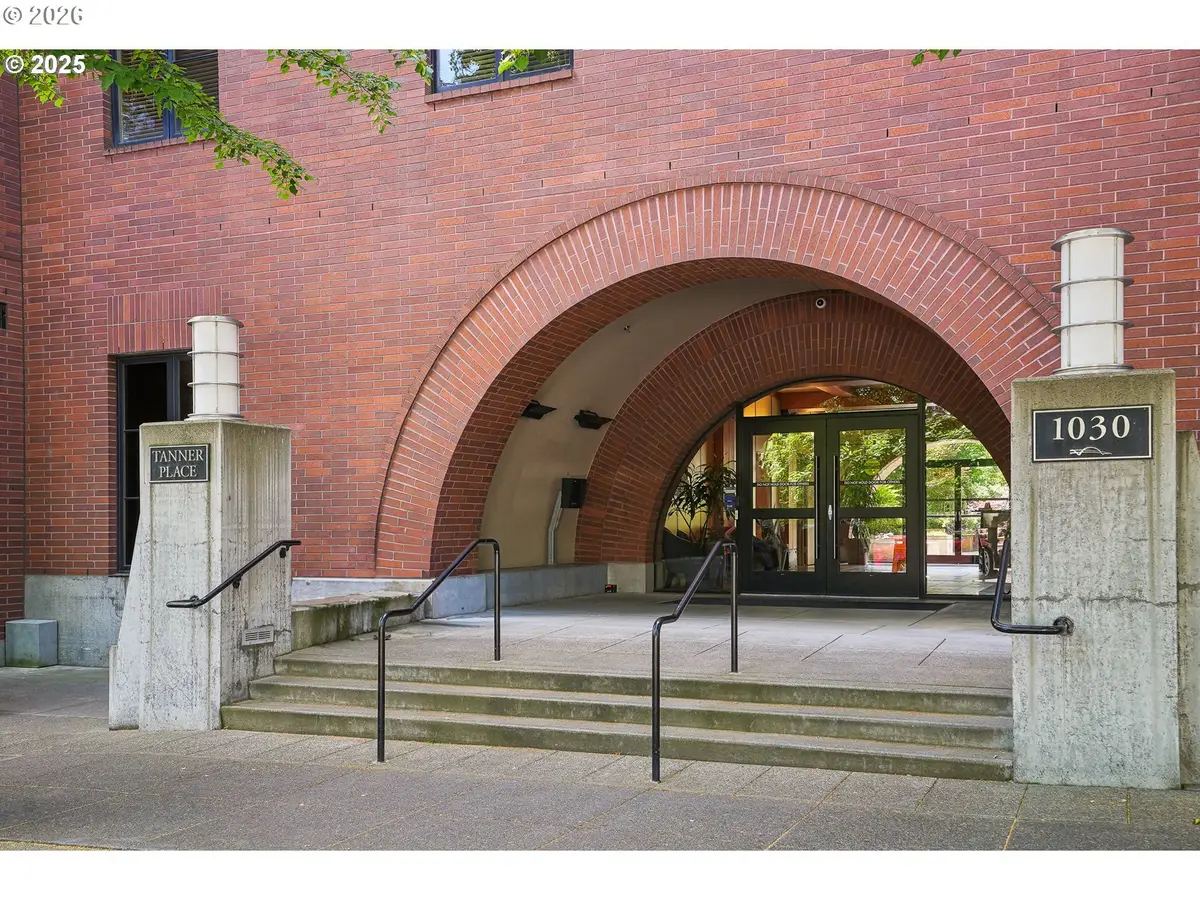 726 NW 11th Ave #204, Portland, OR 97209 - #1