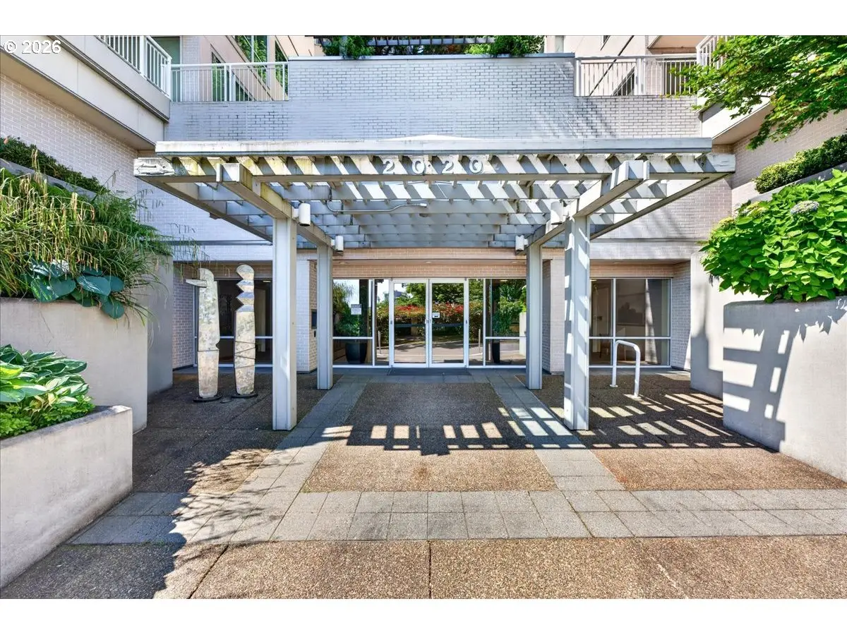 2020 SW Market Street Dr, Portland, OR 97201 - #1