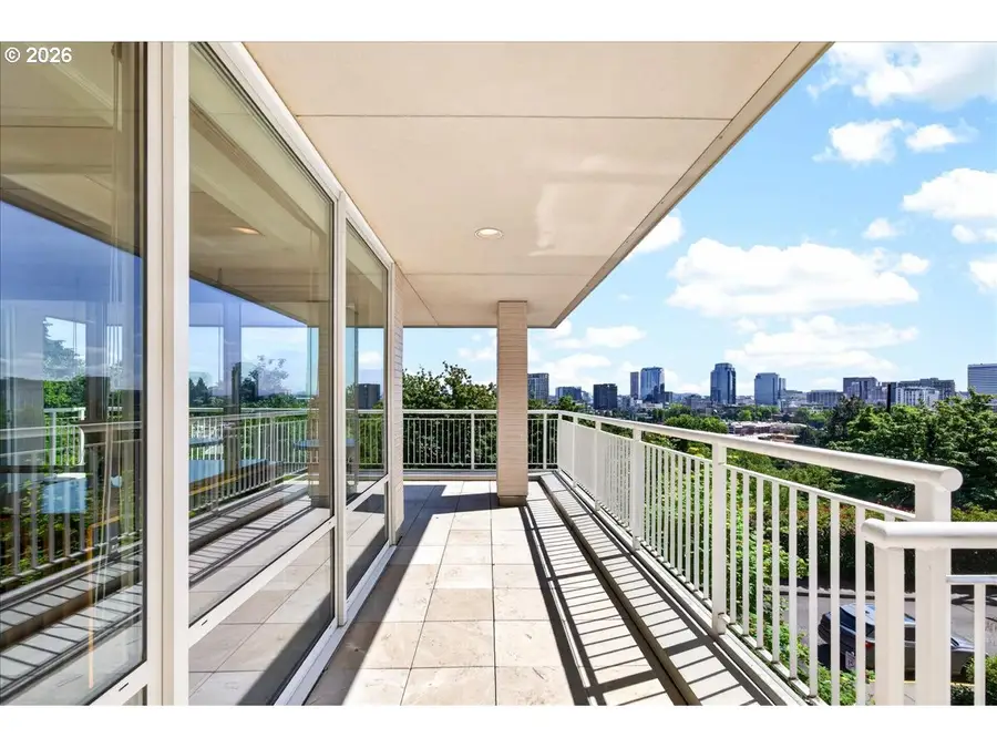 2020 SW Market Street Dr, Portland, OR 97201 - #2
