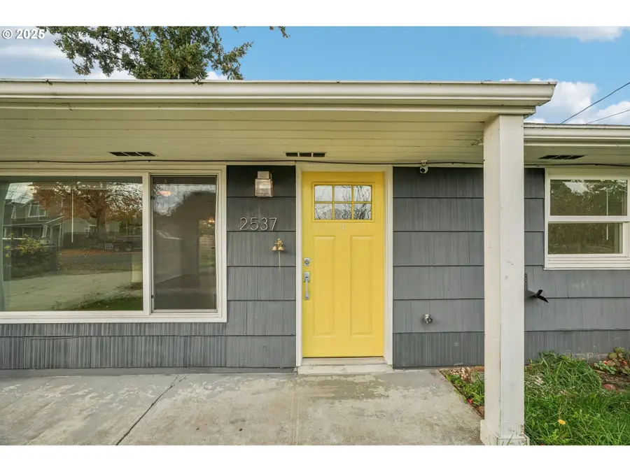 2537 NE 111th Ave, Portland, OR 97220 - Image #2