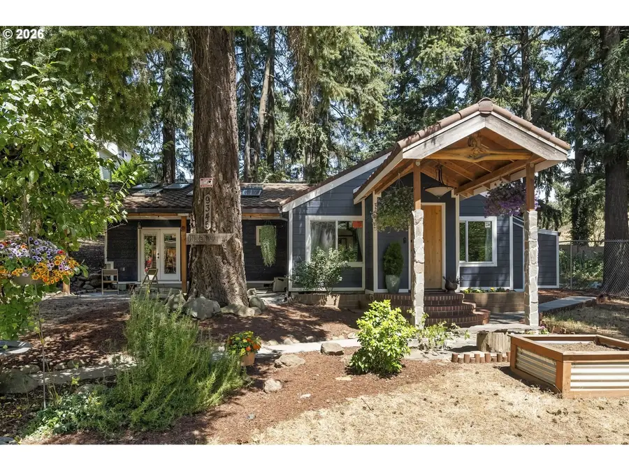 9345 NE Broadway, Portland, OR 97220 - #3