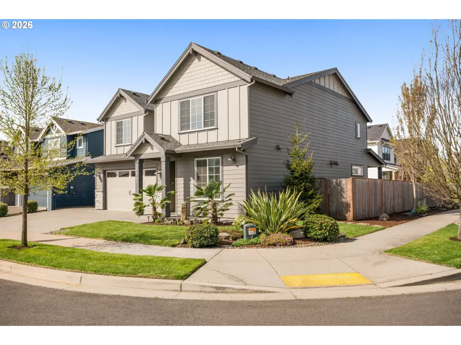 765 N 34th Ter, Cornelius, OR 97124 - #2