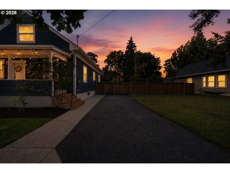 445 NE Jackson St, Hillsboro, OR 97124 - #2