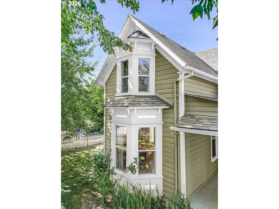 507 SE Cedar St, Hillsboro, OR 97123 - #3