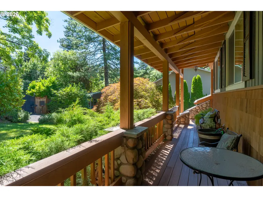 18040 Royce Way, Lake Oswego, OR 97034 - #3
