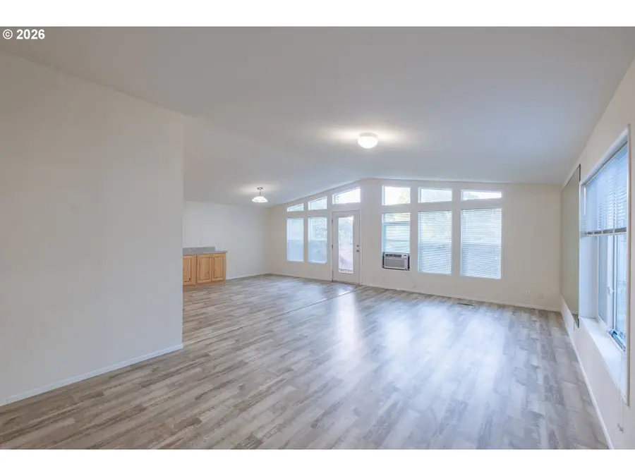 352 SW Butterfield Pl, Corvallis, OR 97333 - #3