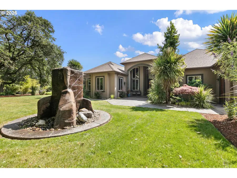 1025 Echo Dr, Roseburg, OR 97470 - #3