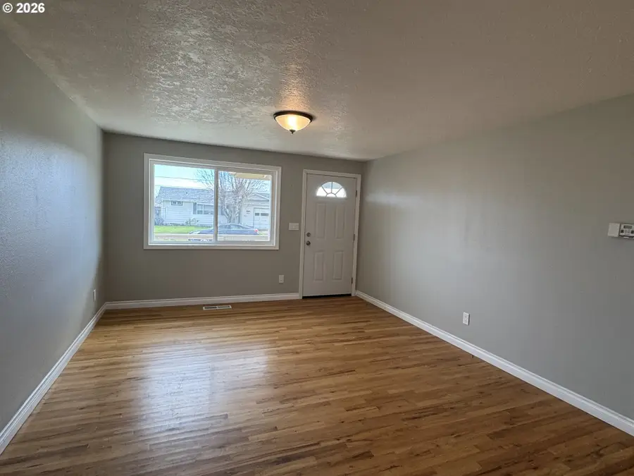 1845 Sallal Rd, Woodburn, OR 97071 - #3