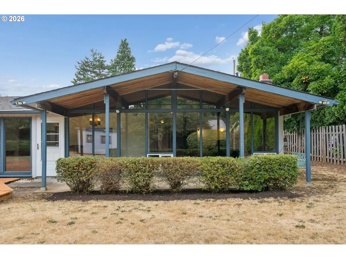 616 SE 175th Pl, Portland, OR 97233 - #1