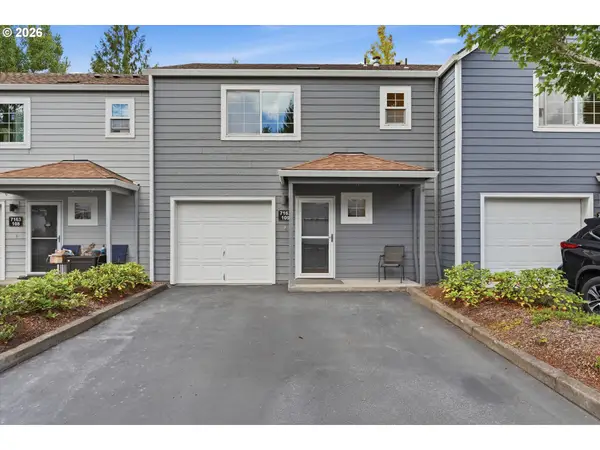 7163 SW Sagert St #109, Tualatin, OR 97062