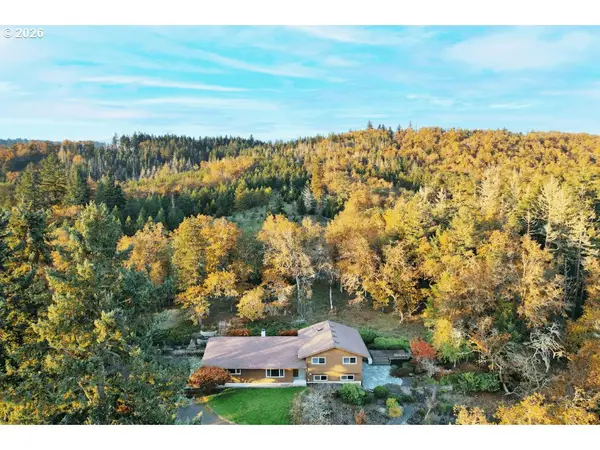 801 Colonial Rd, Roseburg, OR 97471