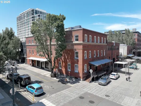 1325 NW Flanders St, Portland, OR 97209