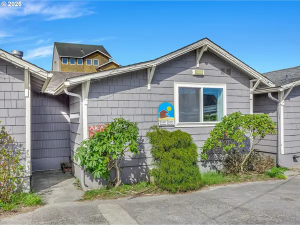 105 Ocean Bch Blvd #4, LongBeach, WA 98631