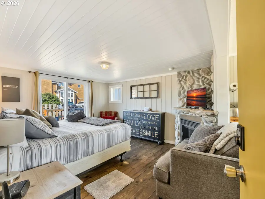 105 Ocean Bch Blvd #4, Long Beach, WA 98631 - #3
